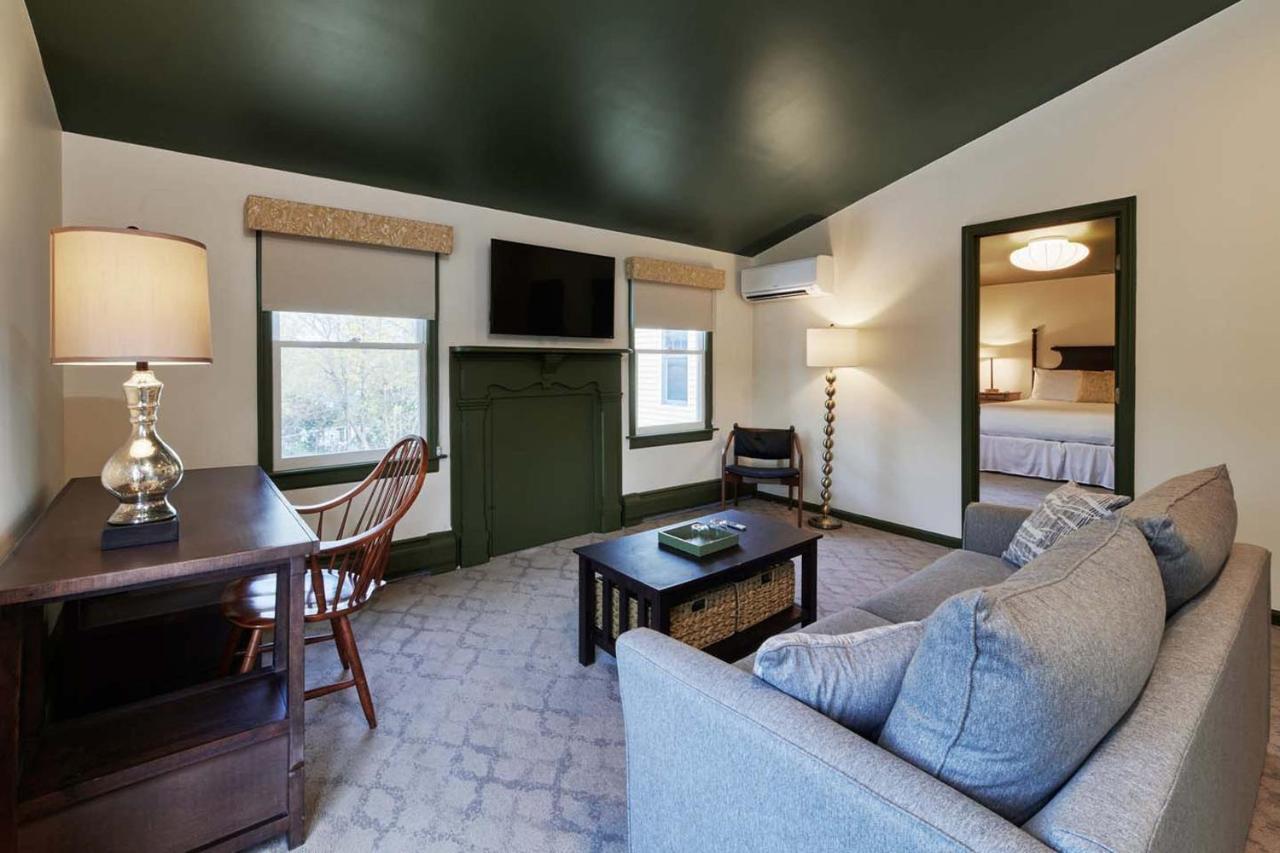 The Whitlock Hotel Lenox
